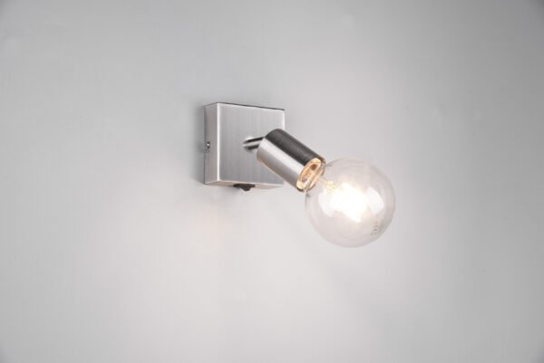 VANNES Spot - R80181707